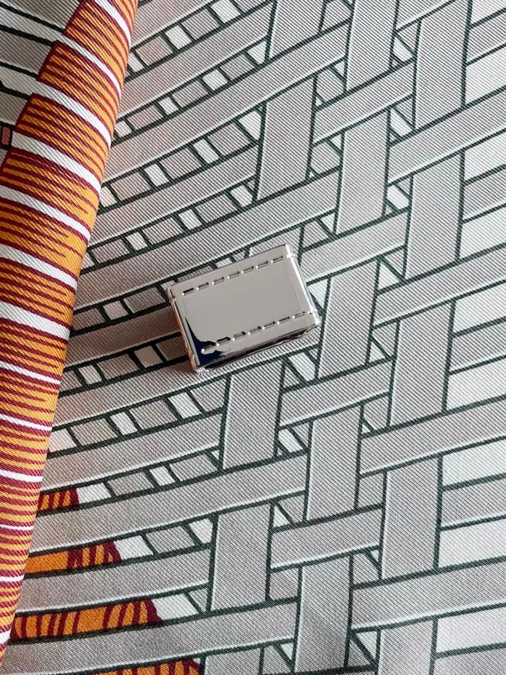 Luxury Silver Horse-Engraved Square Scarf Ring